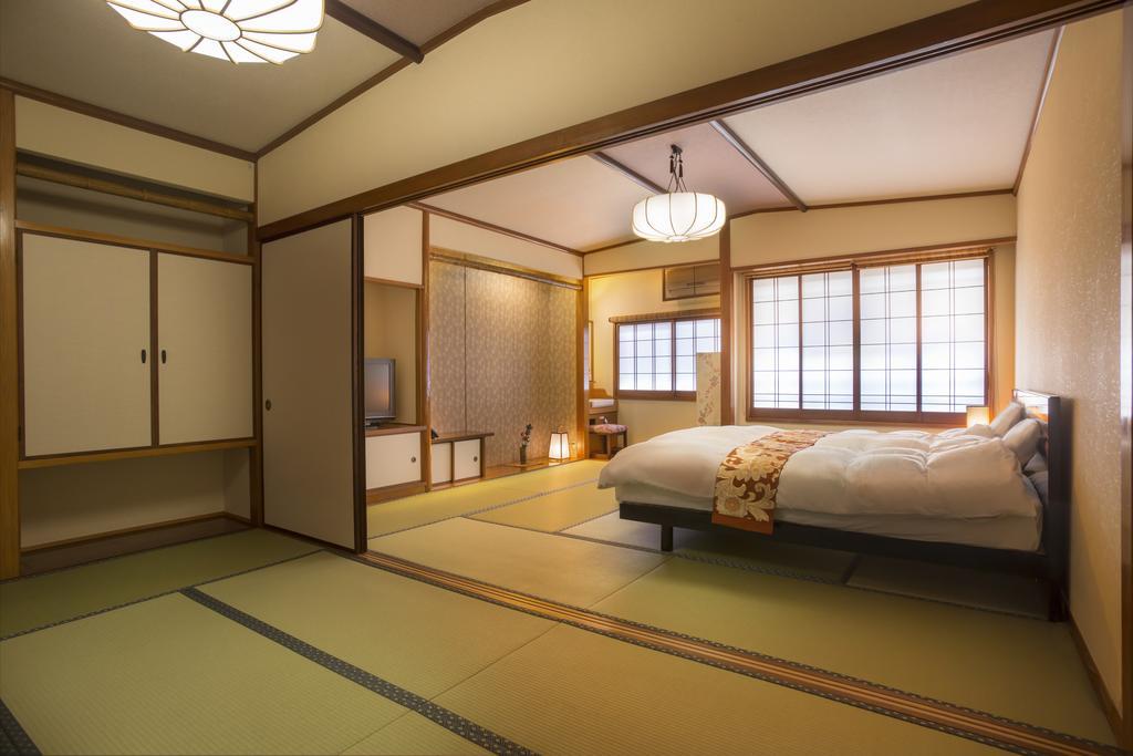 Kinosaki Onsen Hanakouji Saigetsu Hotell Toyooka  Exteriör bild